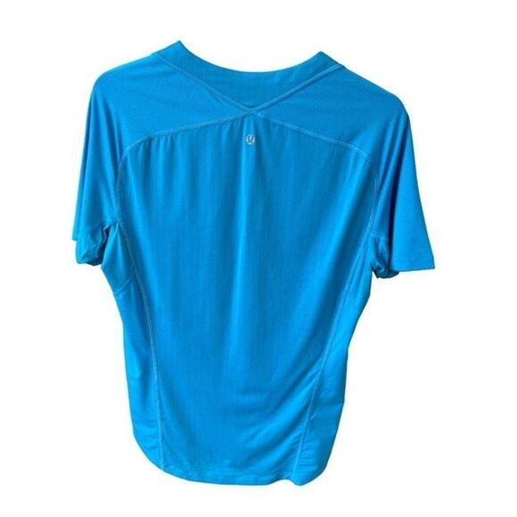 Lululemon Men's Short Sleeve Tee - Picture 2 of 4